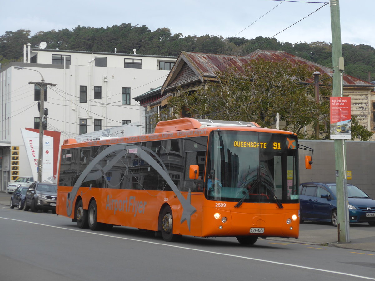 (191'773) - Airport Flyer, Wellington - Nr. 2509/EZF436 - Scania/KiwiBus am 27. April 2018 in Wellington