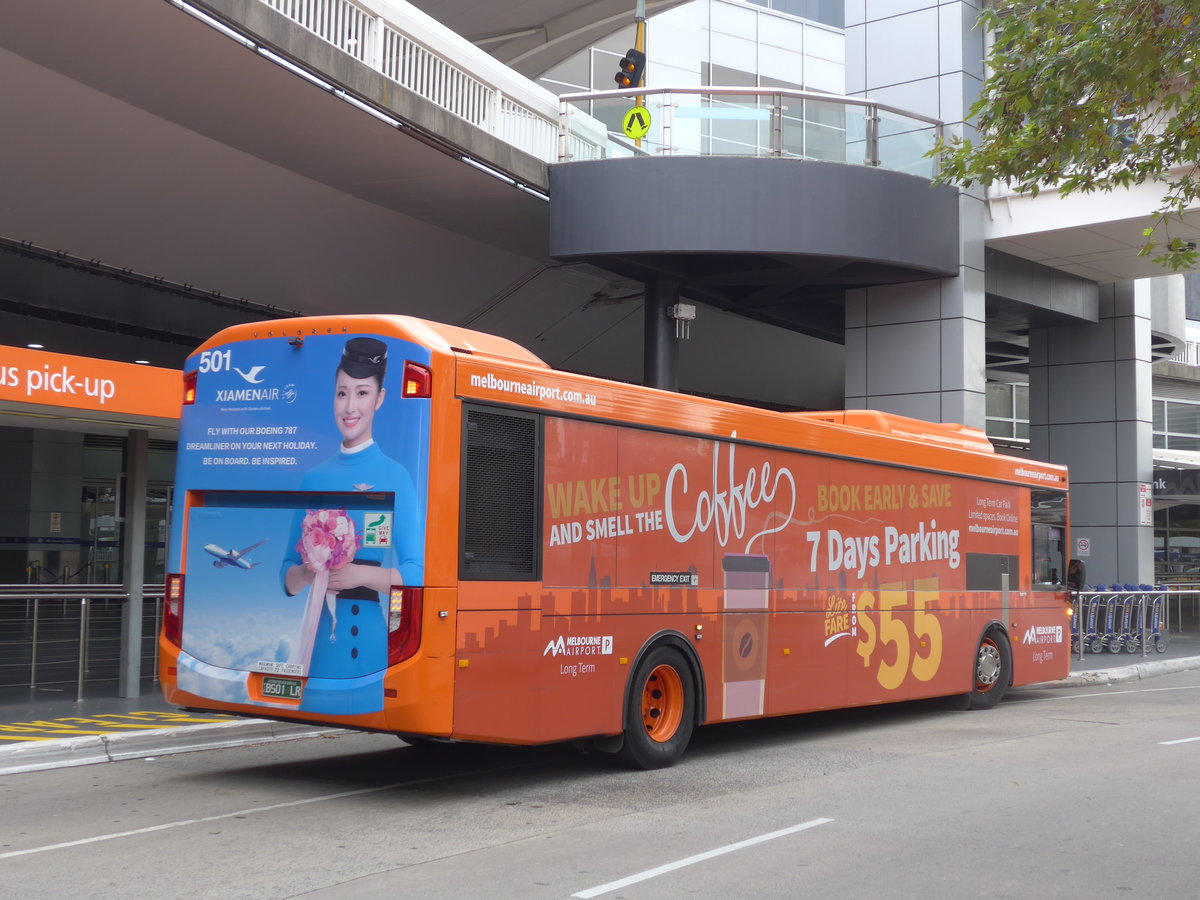 (192'253) - Melbourne Airport, Melbourne - Nr. 501/BS01 LR - Scania/Volgren am 2. Mai 2018 in Melbourne, Airport