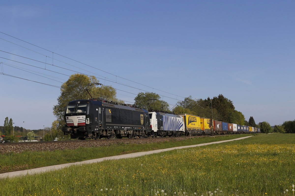 193 651 & 189 917 mit einem  KLV  am 7. Mai 2019 bei Prien am Chiemsee.