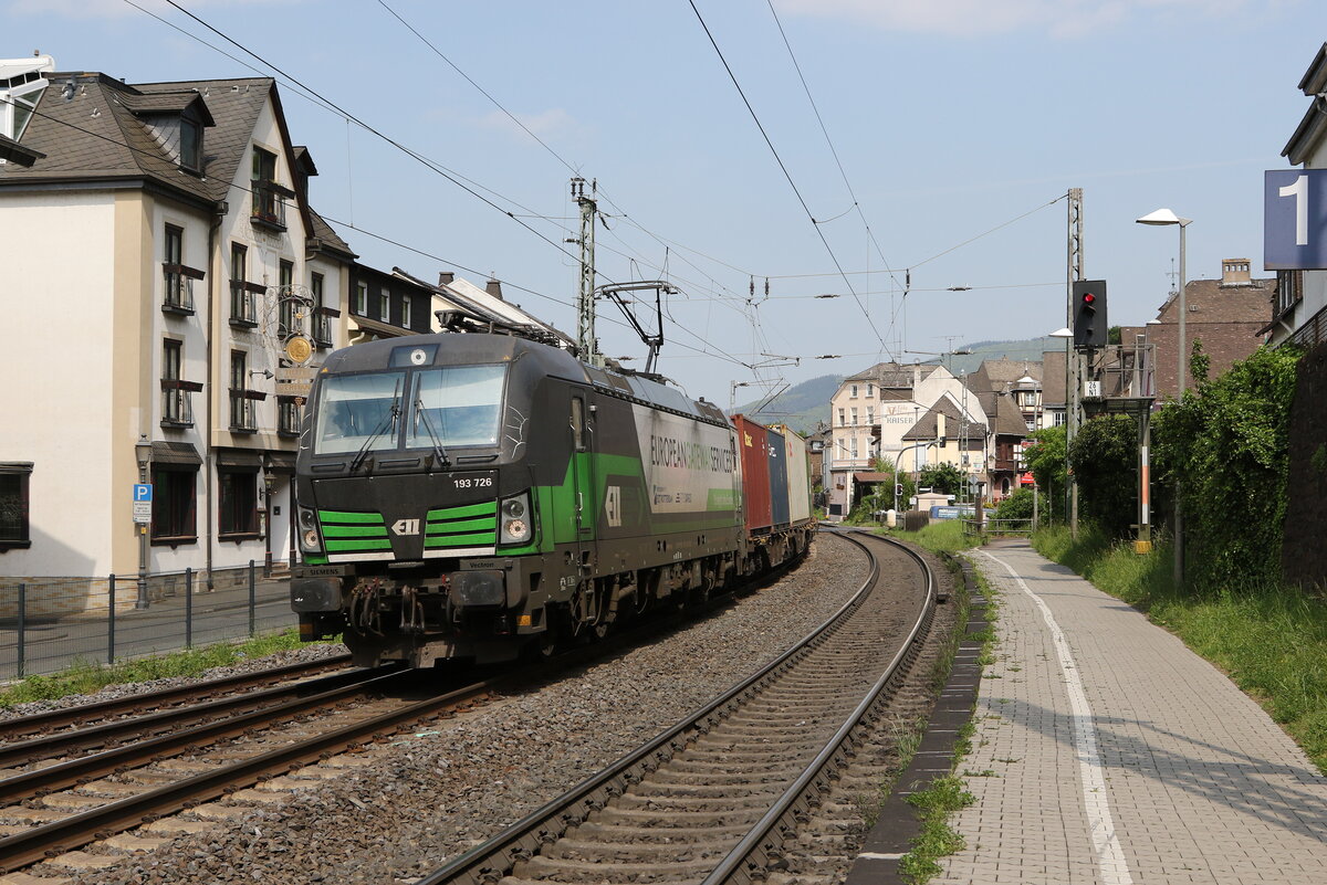 193 726 bei der durchfahrt von Assmannshausen am 3. Mai 2022.