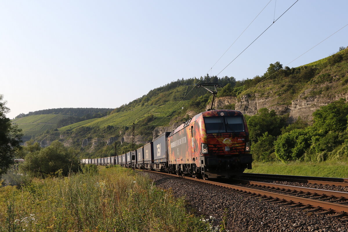 193 878 der  Flamenvectron  mit einem  KLV  am 23. Juli 2021 bei Himmelstadt.