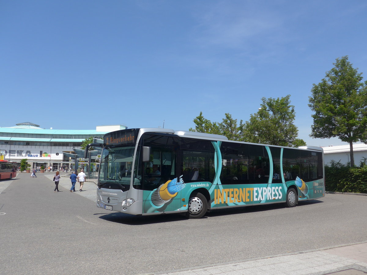 (193'555) - SVF Friedrichshafen - FN-SV 2408 - Mercedes am 26. Mai 2018 beim Hafenbahnhof Friedrichshafen