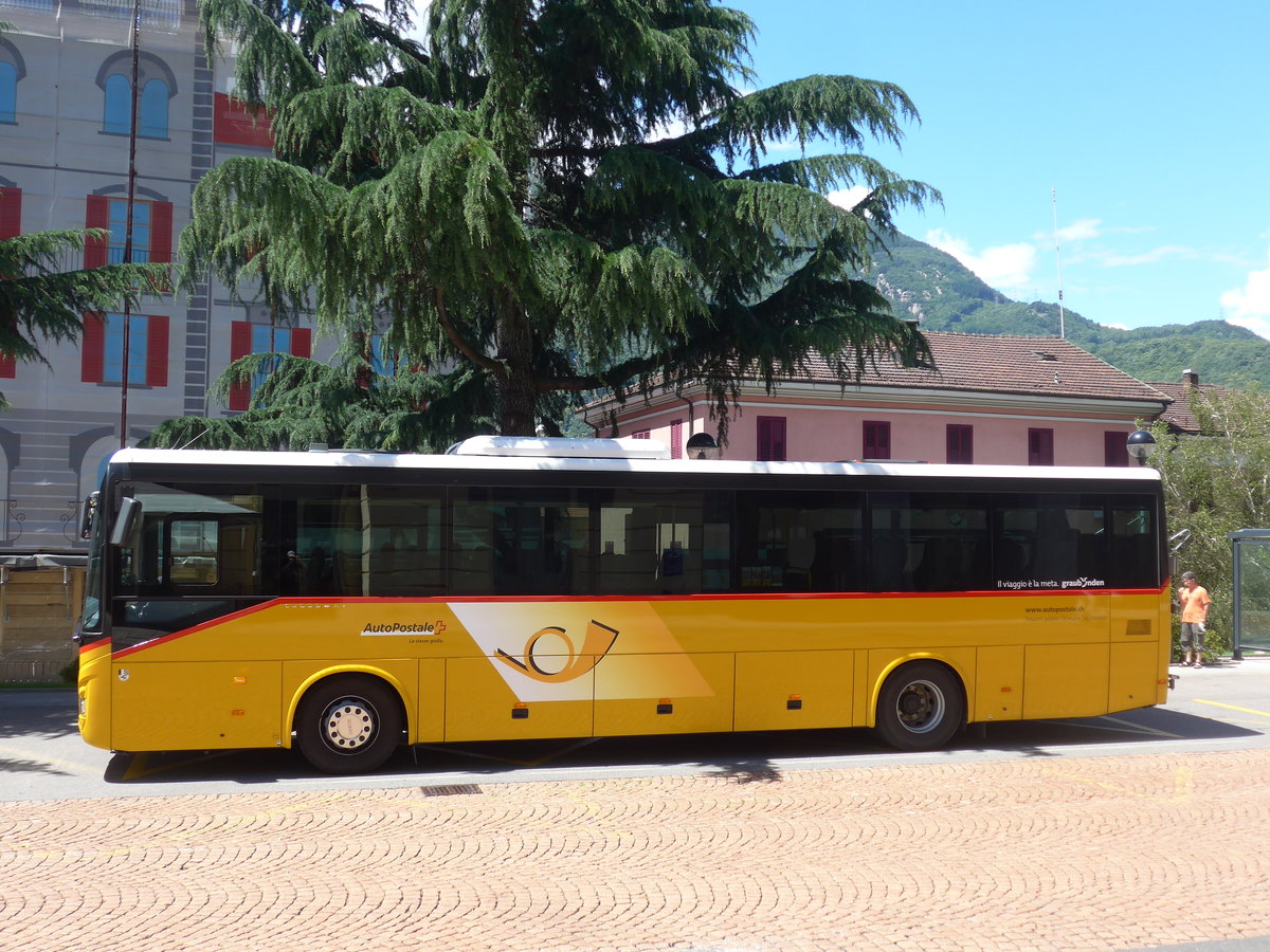 (193'869) - TpM, Mesocco - Nr. 18/GR 108'018 - Iveco am 9. Juni 2018 beim Bahnhof Bellinzona