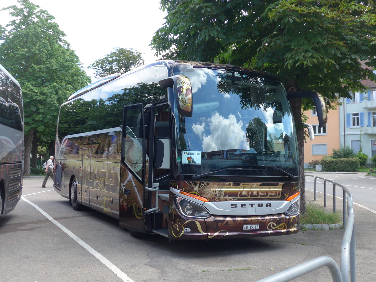 (194'232) - Aus der Schweiz: Gssi, Horw - LU 15'112 - Setra am 18. Juni 2018 in Freiburg, Karlsplatz