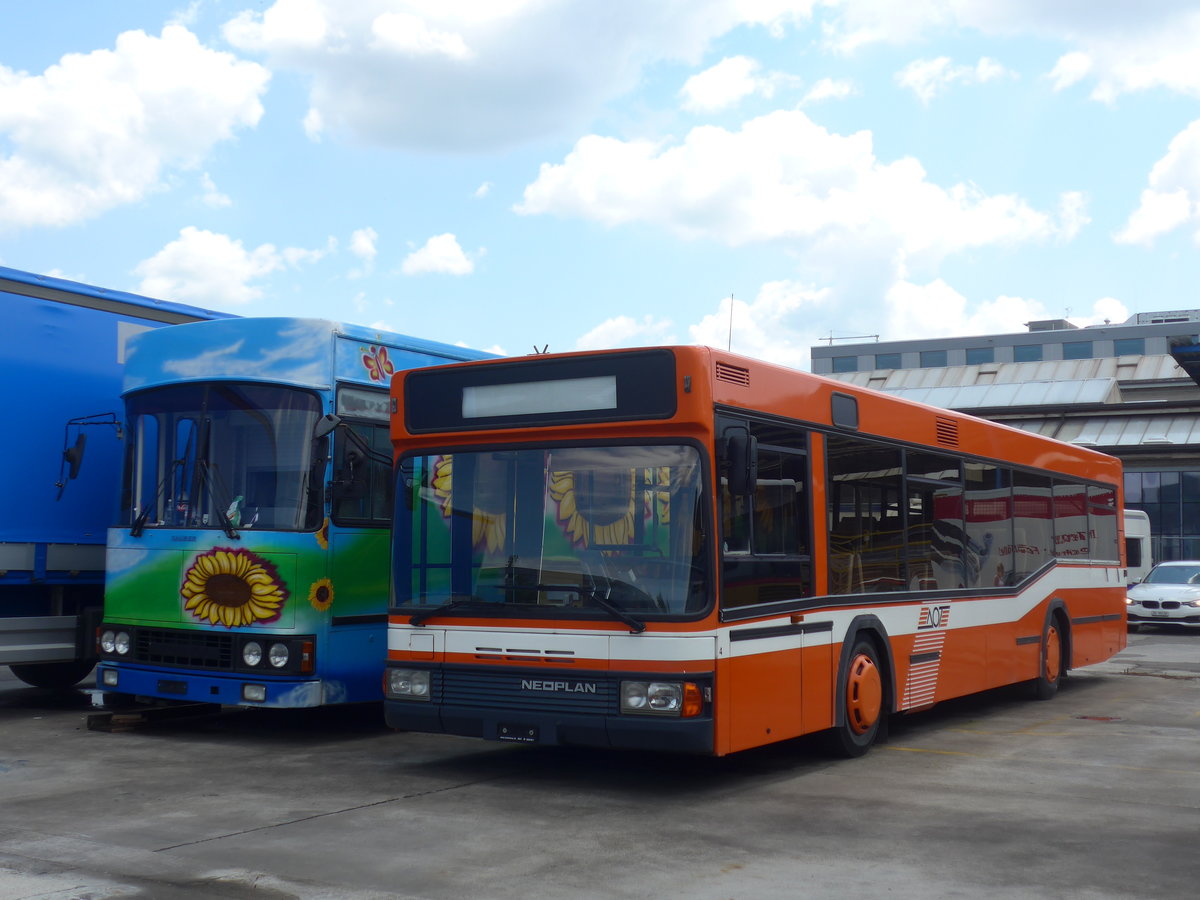 (194'595) - AOT Amriswil - Nr. 4 - Neoplan am 7. Juli 2018 in Frauenfeld, Langdorfstrasse