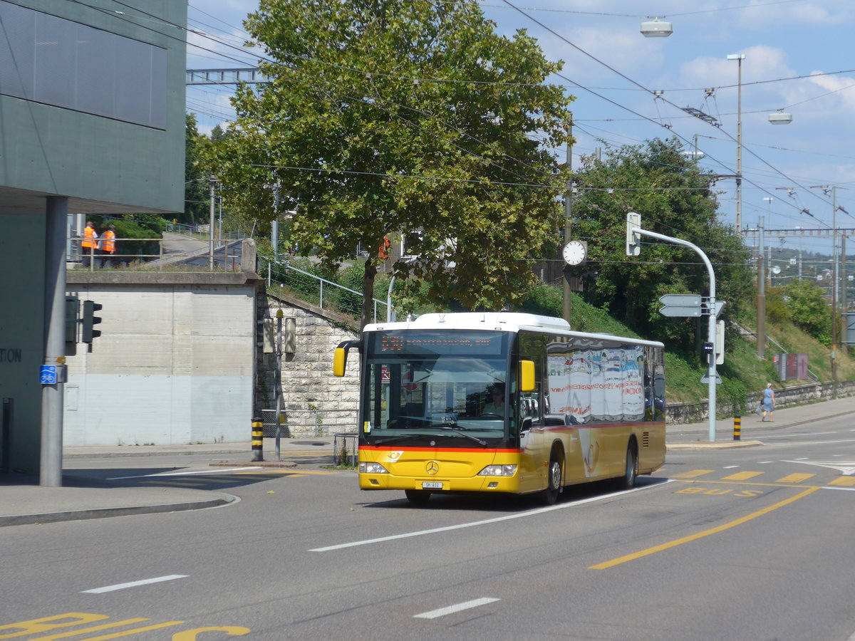(196'142) - Rattin, Neuhausen - Nr. 284(12)/SH 412 - Mercedes am 20. August 2018 beim Bahnhof Schaffhausen