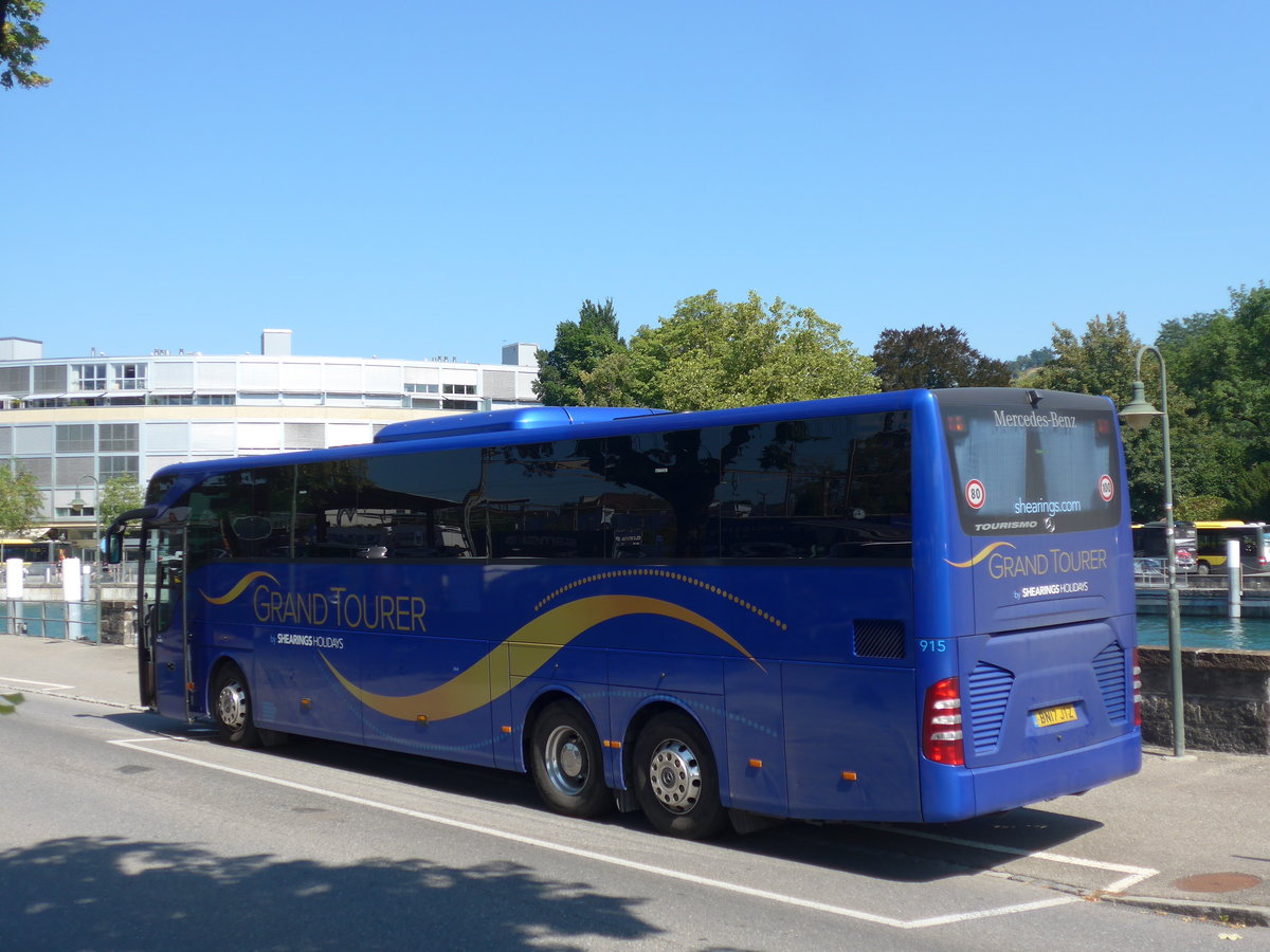 (196'180) - Aus England: Shearings, Wigan - Nr. 915/BN17 JTZ - Mercedes am 22. August 2018 bei der Schifflndte Thun