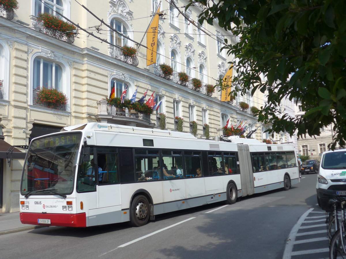 (197'271) - OBUS Salzburg - Nr. 275/S 368 JF - Van Hool Gelenktrolleybus (ex Nr. 0375) am 13. September 2018 in Salzburg, Makartplatz