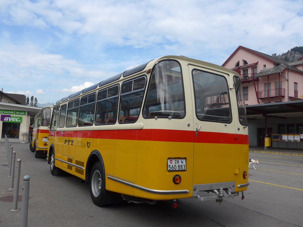 (197'698) - Frutig, Birmensdorf - ZH 560'883 - FBW/FHS (ex P 23'217) am 16. September 2018 beim Bahnhof Meiringen