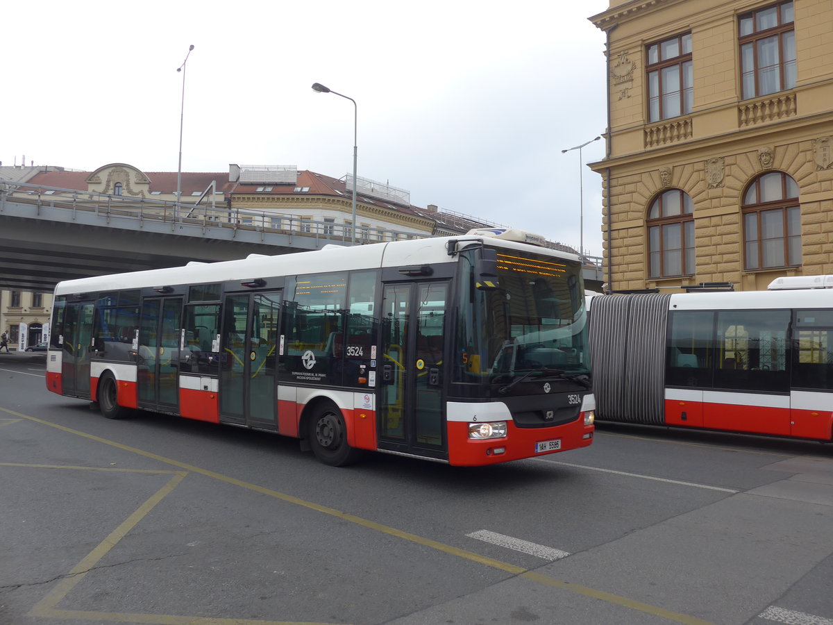 (198'622) - DPP Praha - Nr. 3524/1AH 5585 - SOR am 19. Oktober 2018 in Praha, Florenc