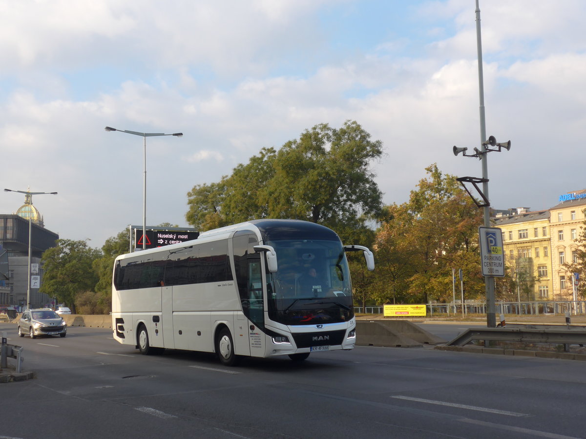 (198'956) - Aus Polen: Szwagropol, Krakw - Nr. 28/KR 4FX66 - MAN am 21. Oktober 2018 in Praha, Hlavn Ndraz