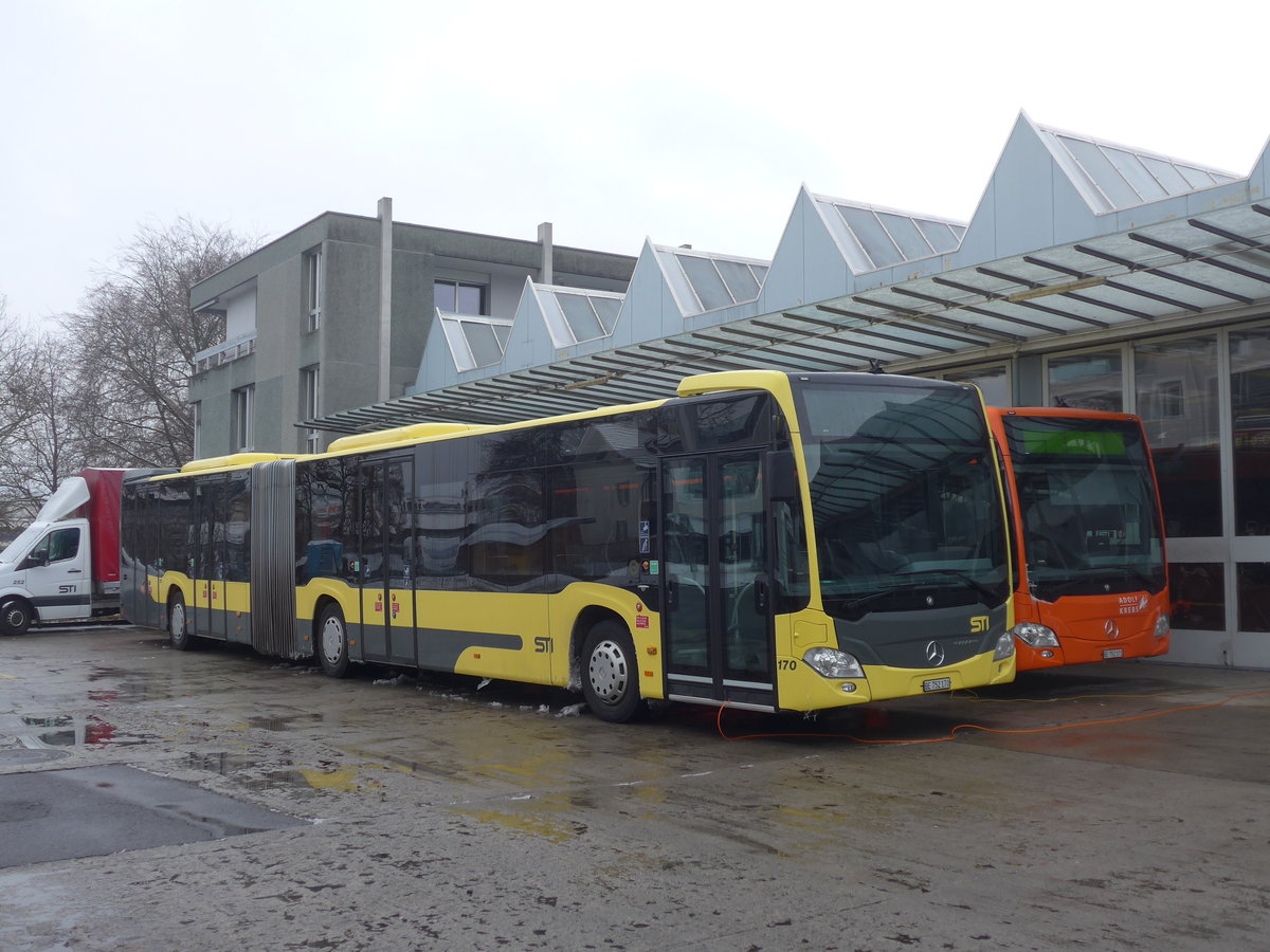 (199'962) - STI Thun - Nr. 170/BE 752'170 - Mercedes am 16. Dezember 2018 in Thun, Garage