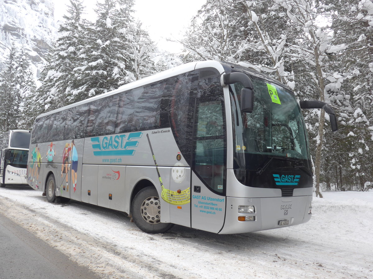 (200'934) - Gast, Utzenstorf - BE 42'011 - MAN am 12. Januar 2019 in Adelboden, Unter dem Birg