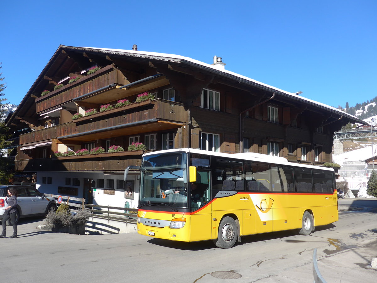 (201'694) - Kbli, Gstaad - Nr. 6/BE 107'055 - Setra am 17. Februar 2019 beim Bahnhof Gstaad