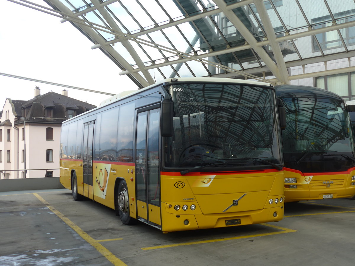 (201'809) - Casutt, Gossau - (SG 4693) - Volvo am 2. Mrz 2019 in Chur, Postautostation 