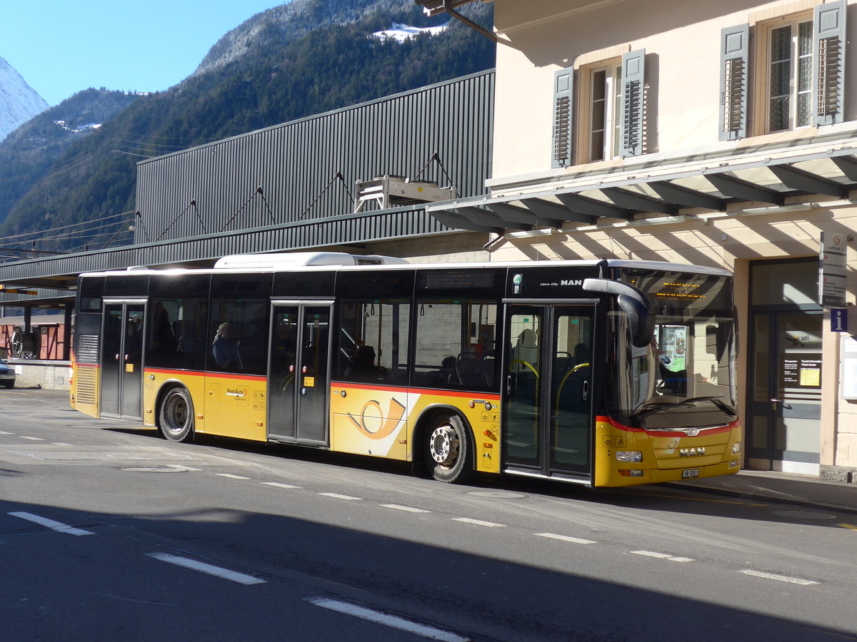 (202'517) - Mattli, Wassen - UR 9261 - MAN am 19. Mrz 2019 beim Bahnhof Erstfeld