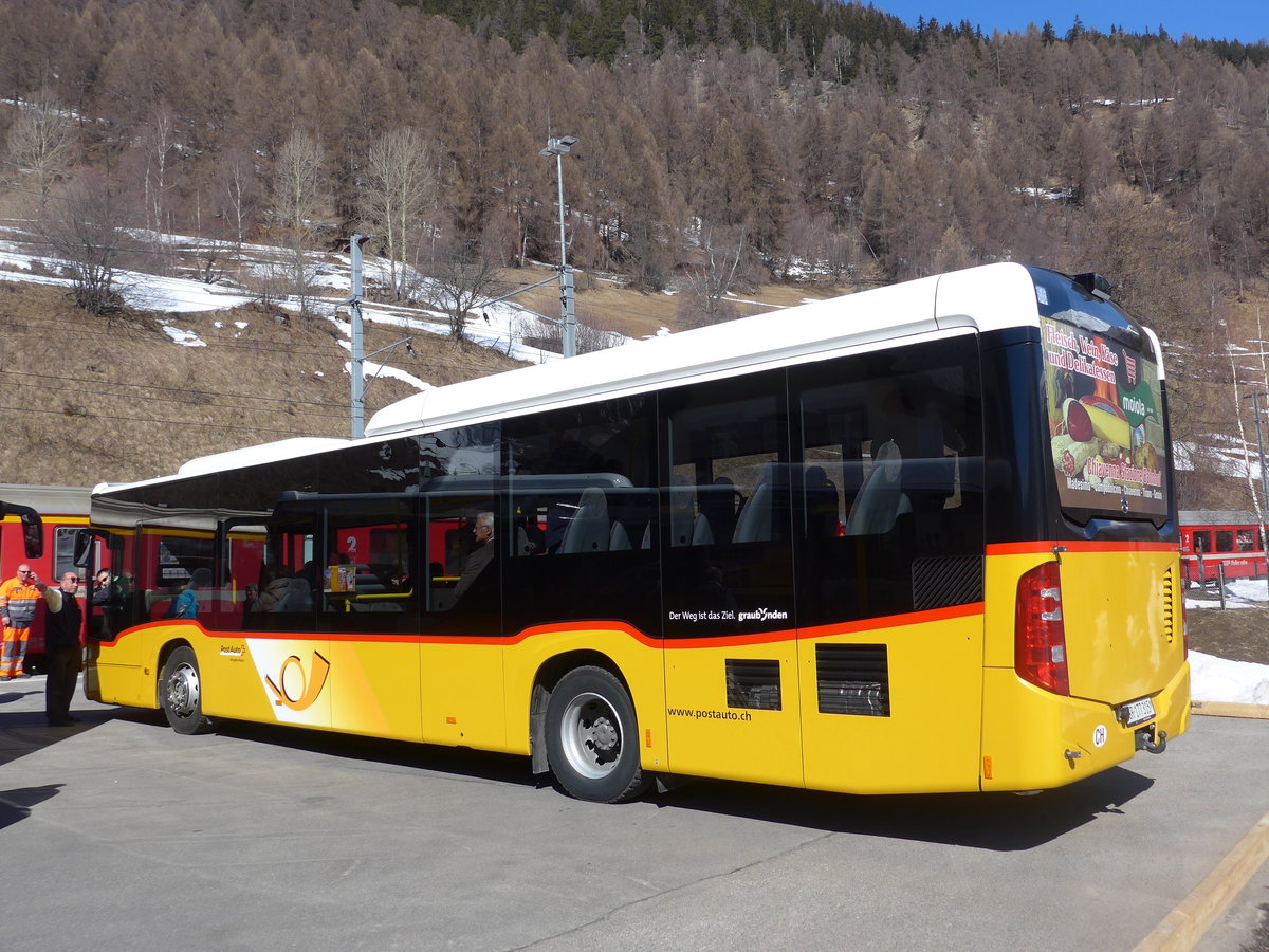 (202'611) - PostAuto Graubnden - GR 177'315 - Mercedes am 20. Mrz 2019 beim Bahnhof Susch