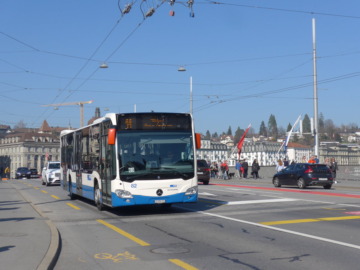 (203'021) - VBL Luzern - Nr. 82/LU 250'372 - Mercedes am 23. Mrz 2019 in Luzern, Bahnhofbrcke