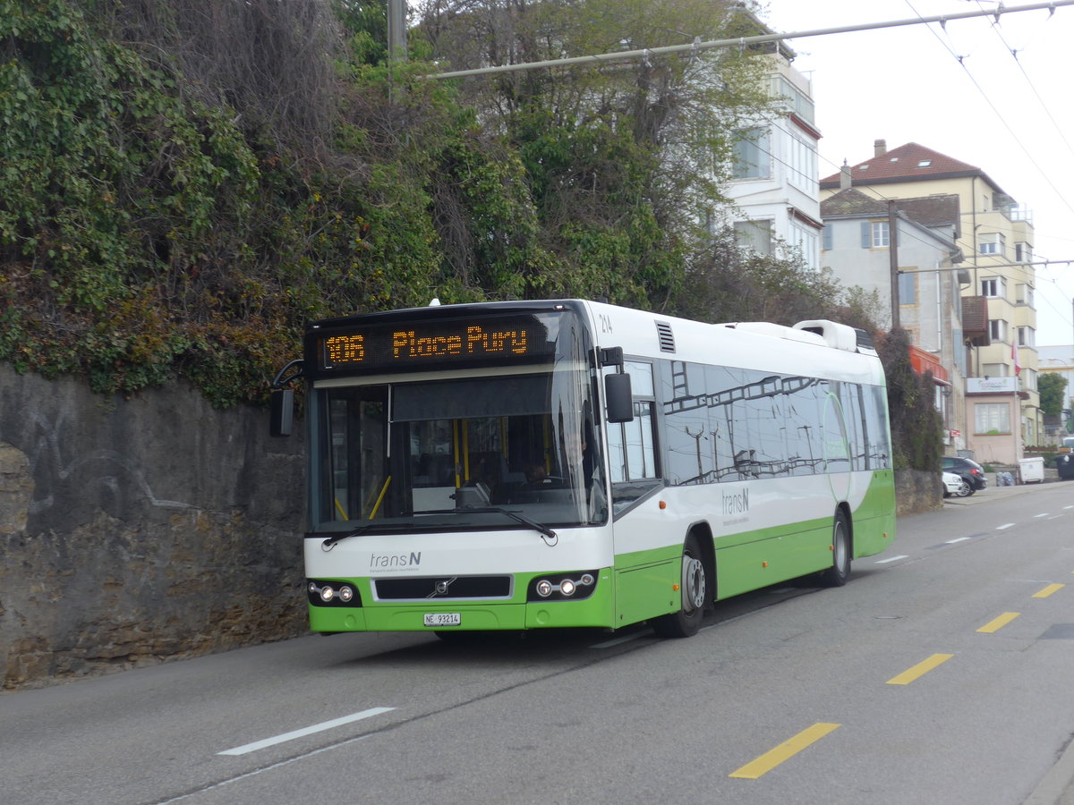 (203'623) - transN, La Chaux-de-Fonds - Nr. 214/NE 93'214 - Volvo (ex TN Neuchtel Nr. 214) am 13. April 2019 beim Bahnhof Neuchtel