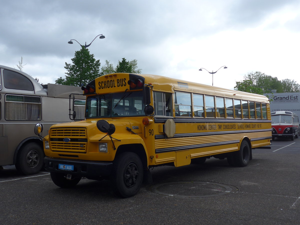 (204'482) - Aus Oesterreich: ??? - Nr. 90/VK 1 AUX - Ford/Thomas (ex Kokomo School, USA-Howard Nr. 90) am 28. April 2019 in Haguenau, Parkplatz