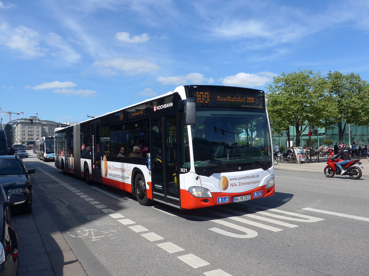 (204'946) - HHA Hamburg - Nr. 3821/HH-YB 3821 - Mercedes am 11. Mai 2019 in Hamburg, Jungfernstieg