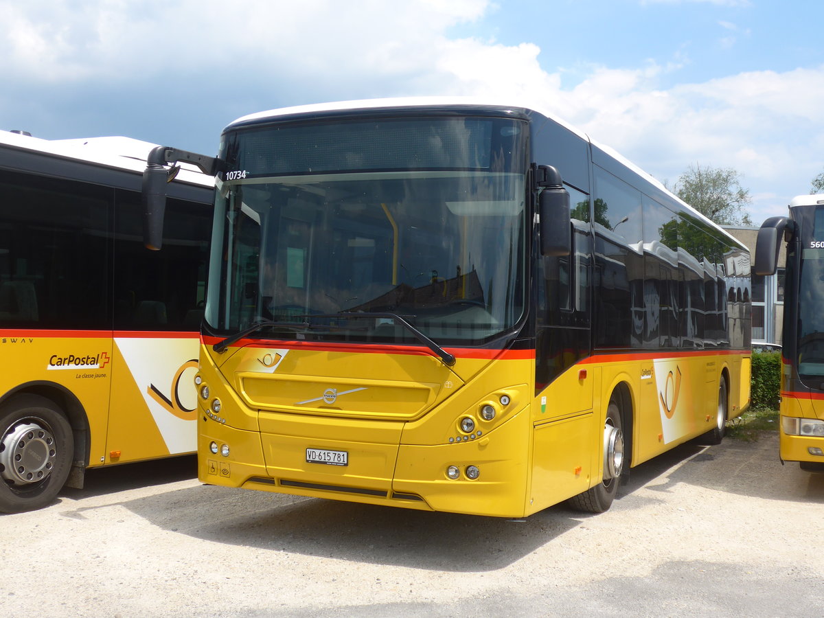 (205'403) - Favre, Avenches - VD 615'781 - Volvo am 25. Mai 2019 in Yverdon, Postgarage