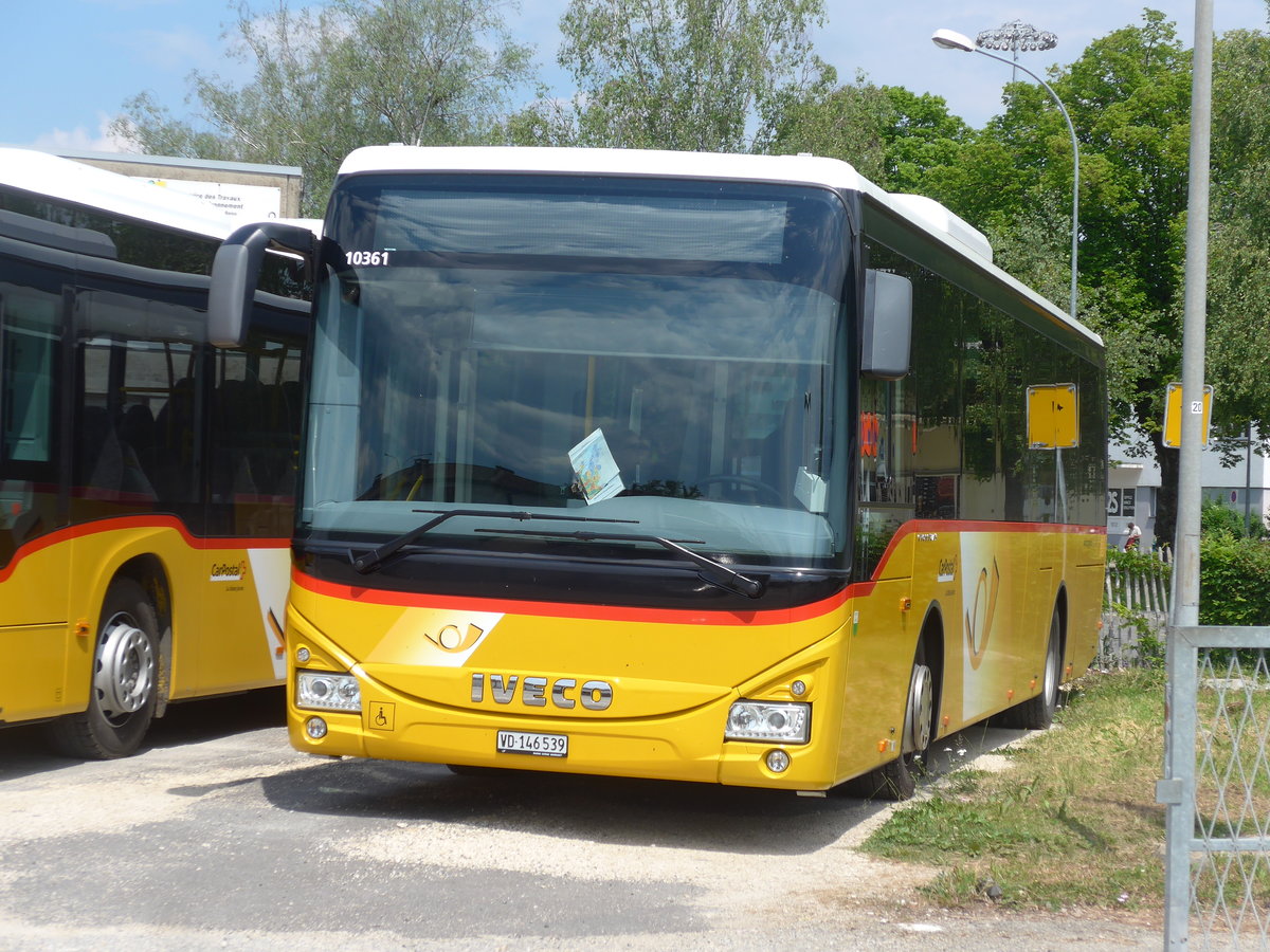 (205'446) - CarPostal Ouest - VD 146'539 - Iveco am 25. Mai 2019 in Yverdon, Garage