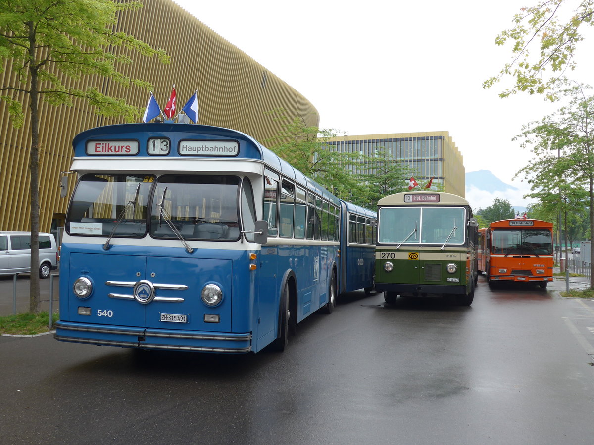 (206'559) - VBZ Zrich (TMZ) - Nr. 540/ZH 315'491 - Saurer/Saurer (ex Nr. 7540; ex Nr. 540) + SVB Bern (Bernmobil historique) - Nr. 270/BE 113'270 - FBW/SWS-Gangloff + ZVB Zug (RWB) - Nr. 35/ZH 797'215 - FBW/Hess am 22. Juni 2019 in Luzern, Allmend