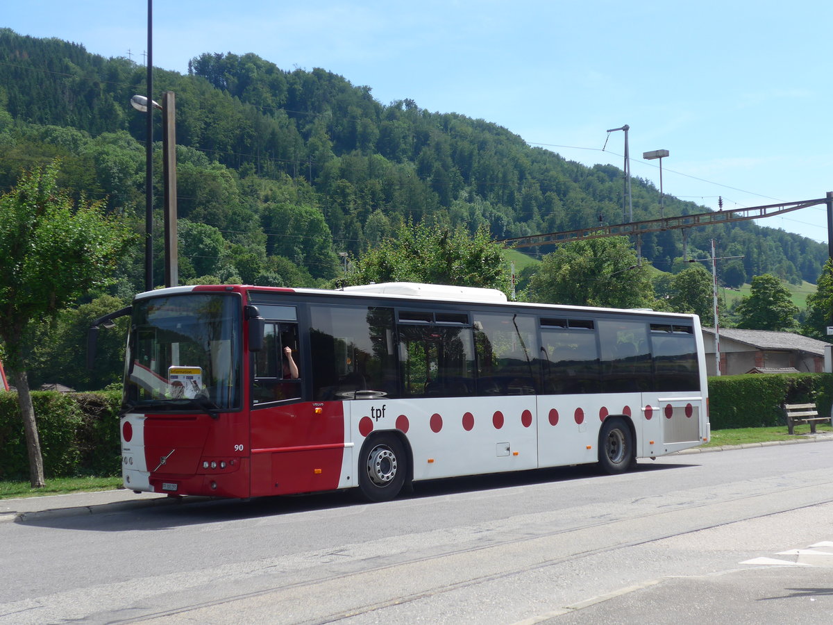 (206'827) - TPF Fribourg - Nr. 90/FR 300'291 - Volvo am 24. Juni 2019 beim Bahnhof Moudon