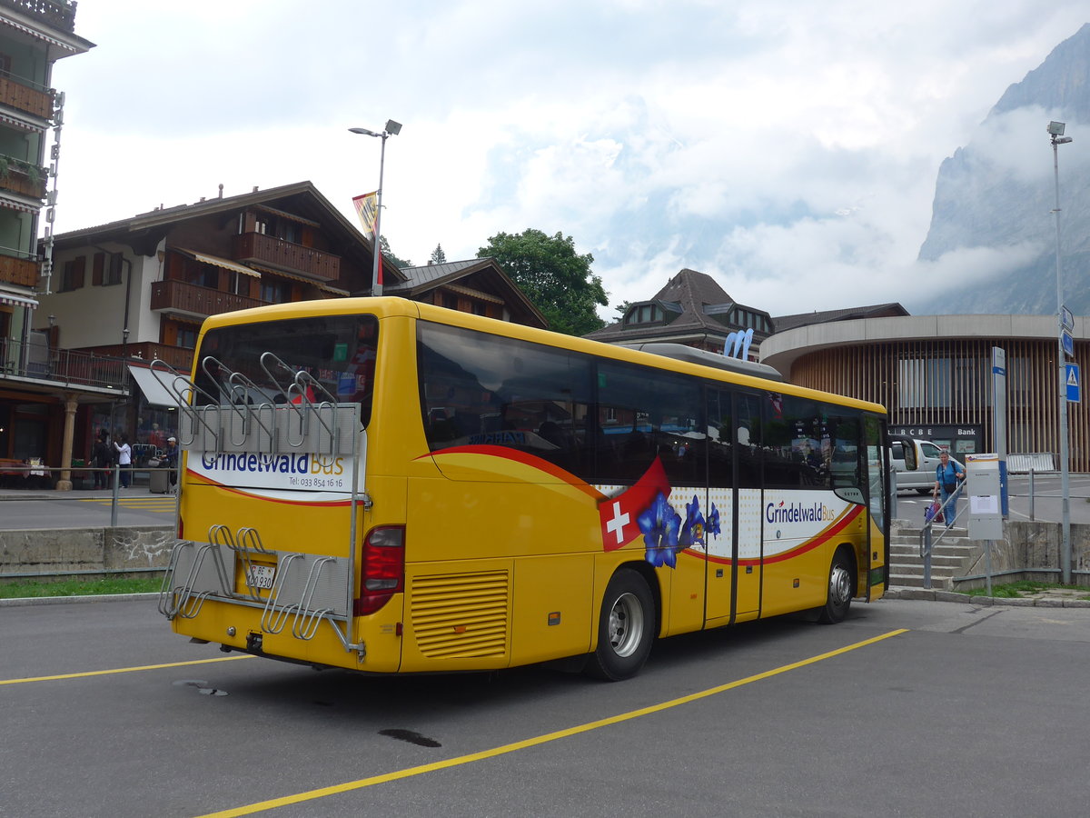 (207'748) - AVG Grindelwald - Nr. 21/BE 100'930 - Setra am 9. Juli 2019 beim Bahnhof Grindelwald