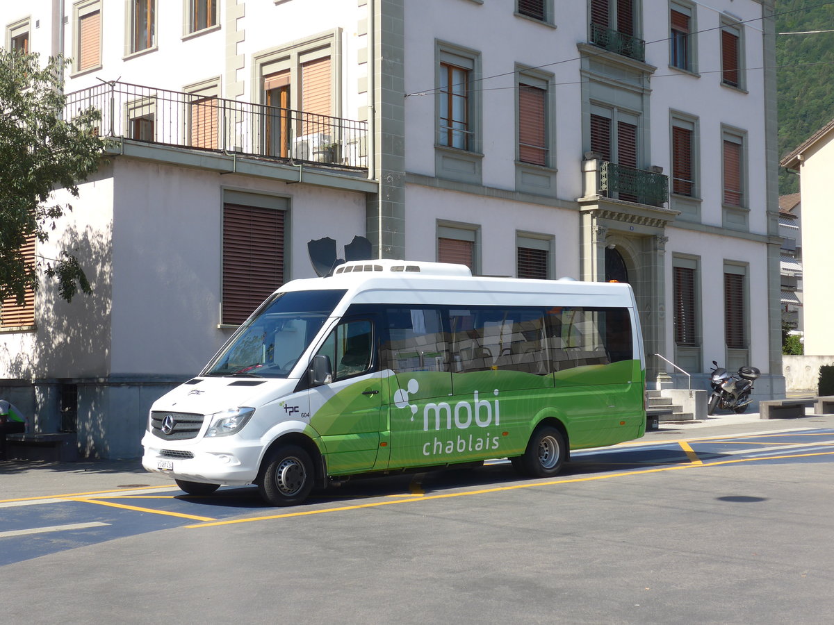 (208'485) - TPC Aigle - Nr. 604/VS 487'434 - Mercedes am 4. August 2019 beim Bahnhof Aigle