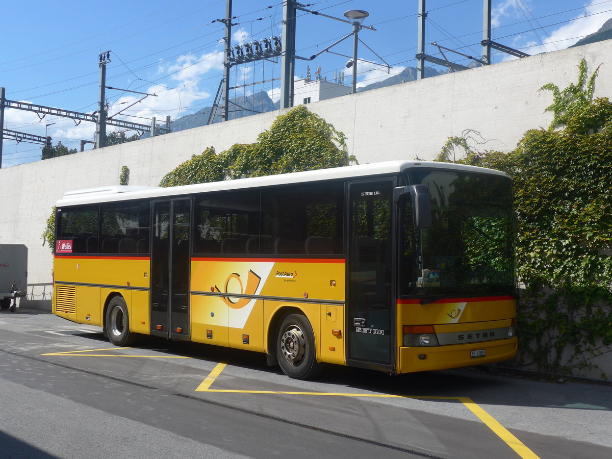 (209'036) - Autotour, Visp - VS 63'800 - Setra am 18. August 2019 beim Bahnhof Visp