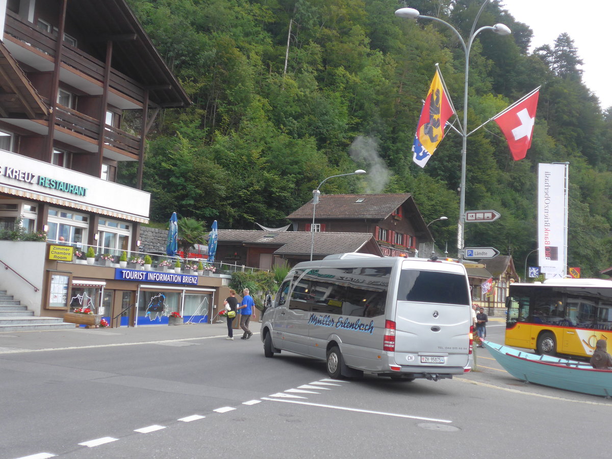 (209'206) - Mller, Erlenbach - ZH 95'875 - Mercedes am 1. September 2019 beim Bahnhof Brienz