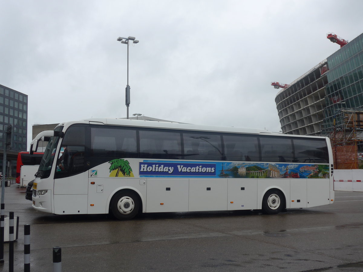 (209'414) - Aus Holland: Ruijs, Lith - Nr. 127/13-BBN-4 - Volvo am 8. September 2019 in Zrich, Flughafen