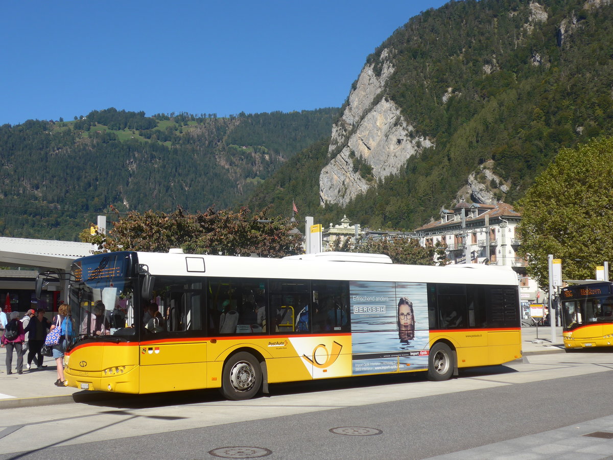 (209'866) - PostAuto Bern - BE 610'538 - Solaris am 29. September 2019 beim Bahnhof Interlaken West