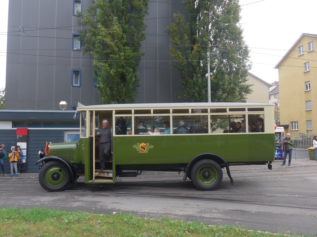 (210'424) - SVB Bern (Bernmobil historique) - Nr. 5/BE 29'005 - Saurer am 20. Oktober 2019 in Bern, Weissenbhl