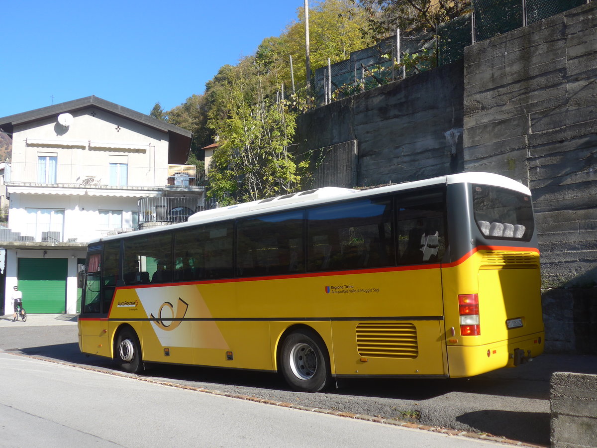 (210'526) - Autopostale, Muggio - TI 126'242 - Neoplan (ex Schera, Muggio) am 26. Oktober 2019 in Muggio, Garage