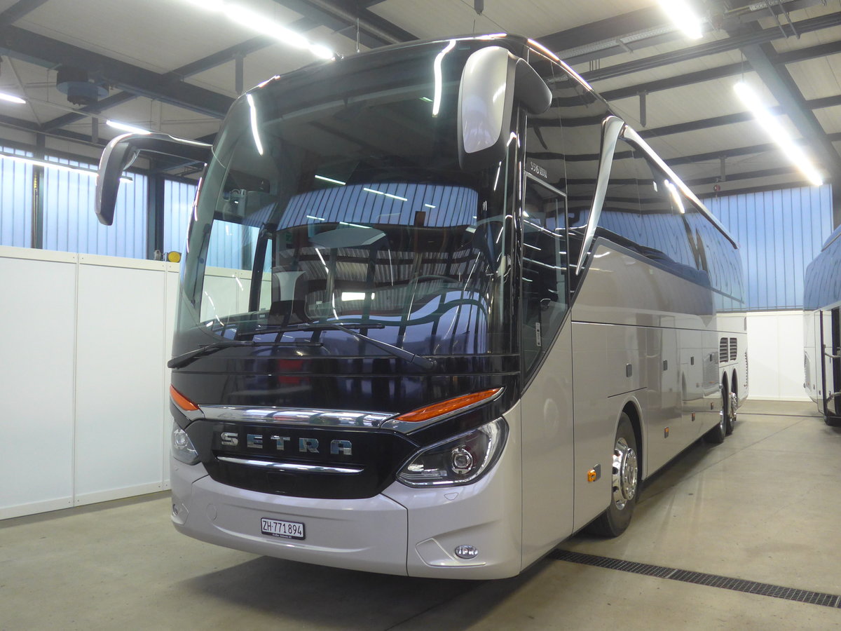 (210'862) - EvoBus, Kloten - ZH 771'894 - Setra am 8. November 2019 in Kloten, EvoBus