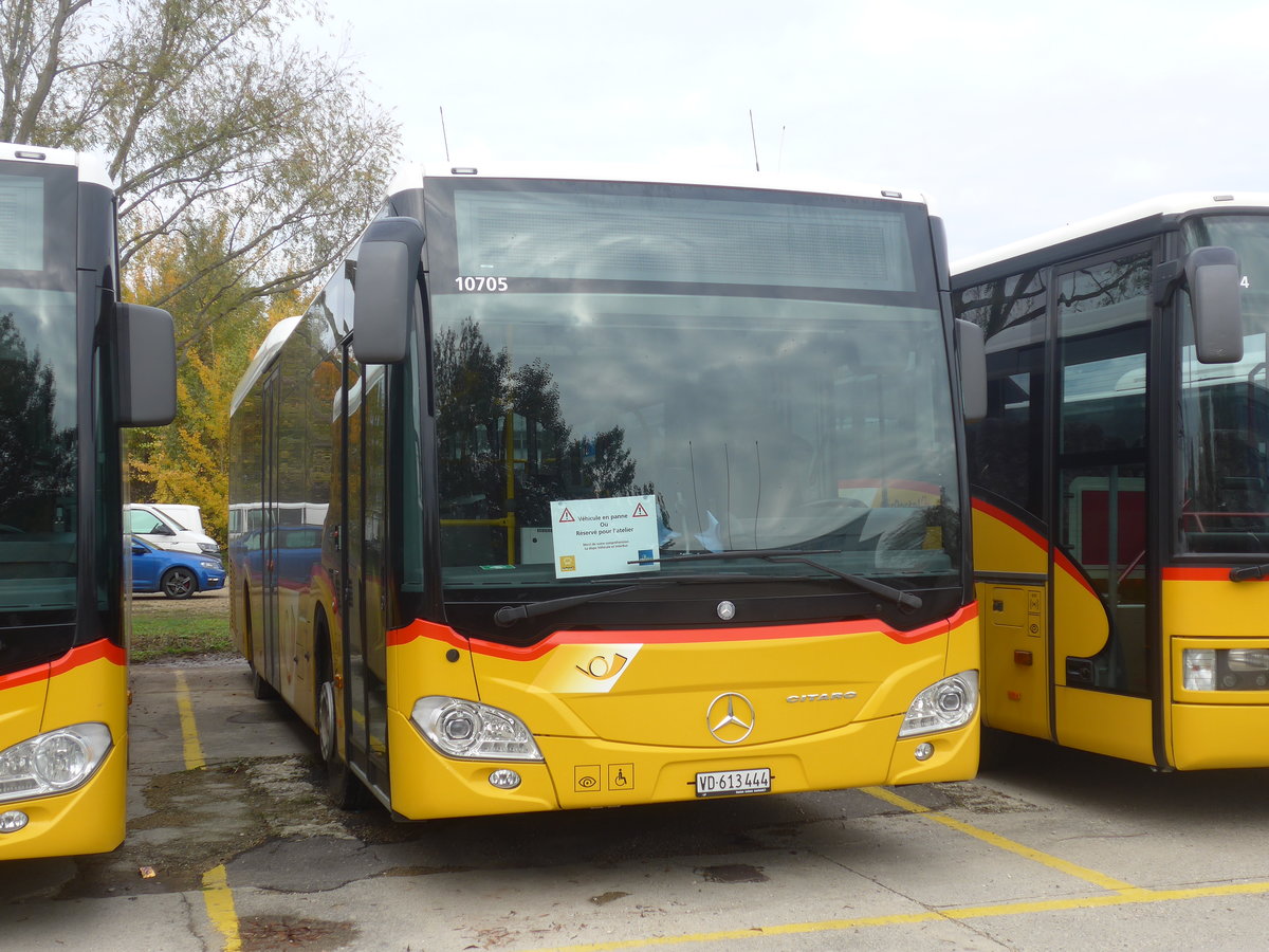 (210'894) - CarPostal Ouest - VD 613'444 - Mercedes am 9. November 2019 in Yverdon, Garage