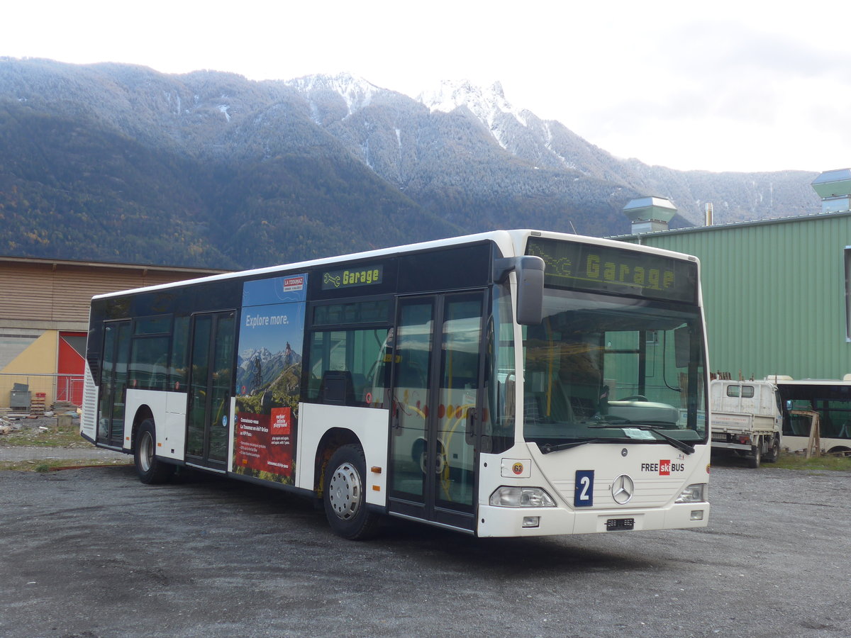 (210'924) - Buchard, Leytron - Nr. 63 - Mercedes (ex Maag, Kloten Nr. 37) am 9. November 2019 in Leytron, Garage