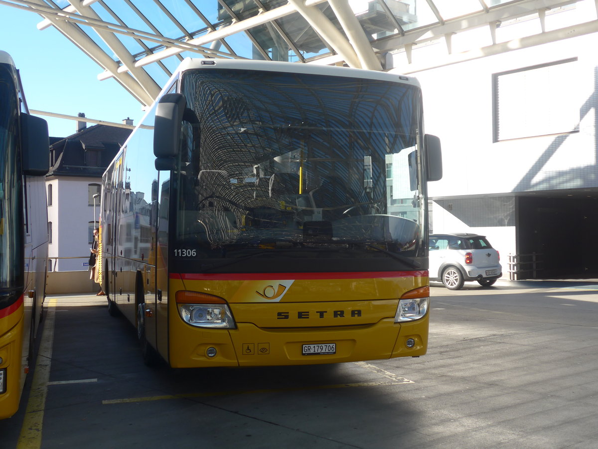 (212'618) - PostAuto Graubnden - GR 179'706 - Setra am 7. Dezember 2019 in Chur, Postautostation