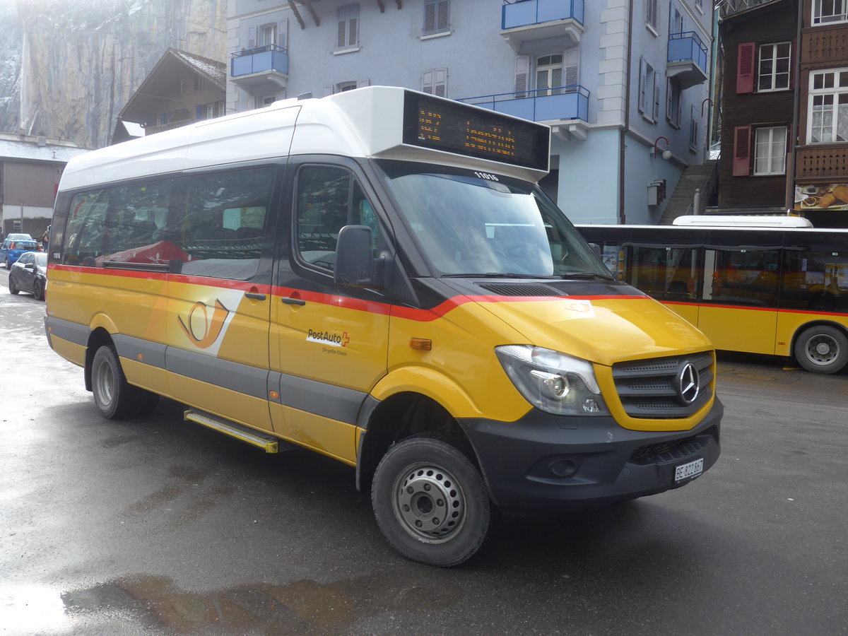 (213'934) - PostAuto Bern - BE 822'867 - Mercedes am 19. Januar 2020 beim Bahnhof Lauterbrunnen