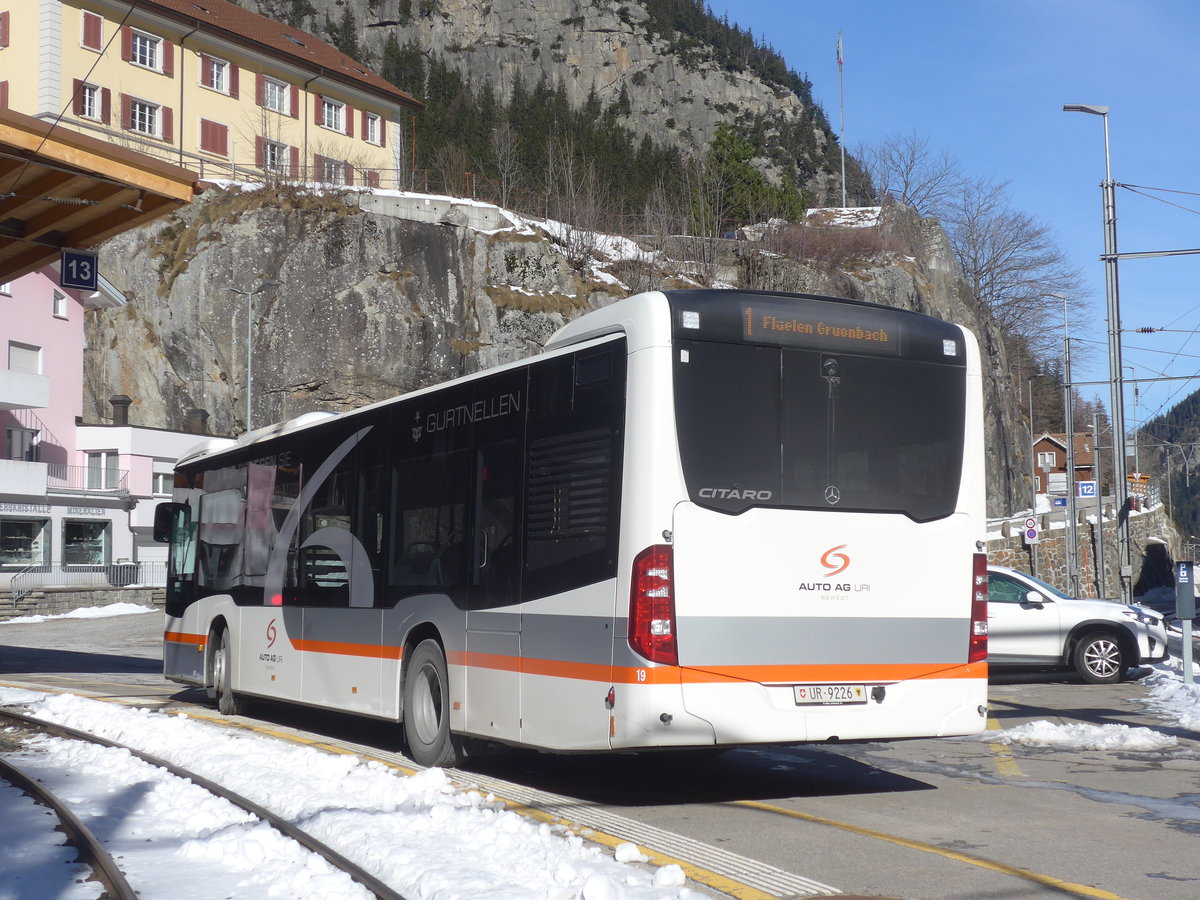 (214'156) - AAGU Altdorf - Nr. 19/UR 9226 - Mercedes am 9. Februar 2020 beim Bahnhof Gschenen