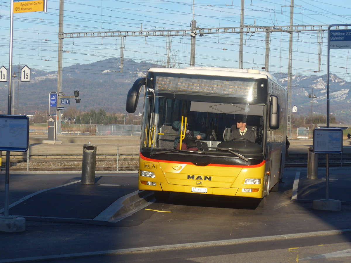 (214'213) - Lienert&Ehrler, Einsiedeln - SZ 69'121 - MAN (ex Schuler, Feusisberg) am 15. Februar 2020 beim Bahnhof Pfffikon