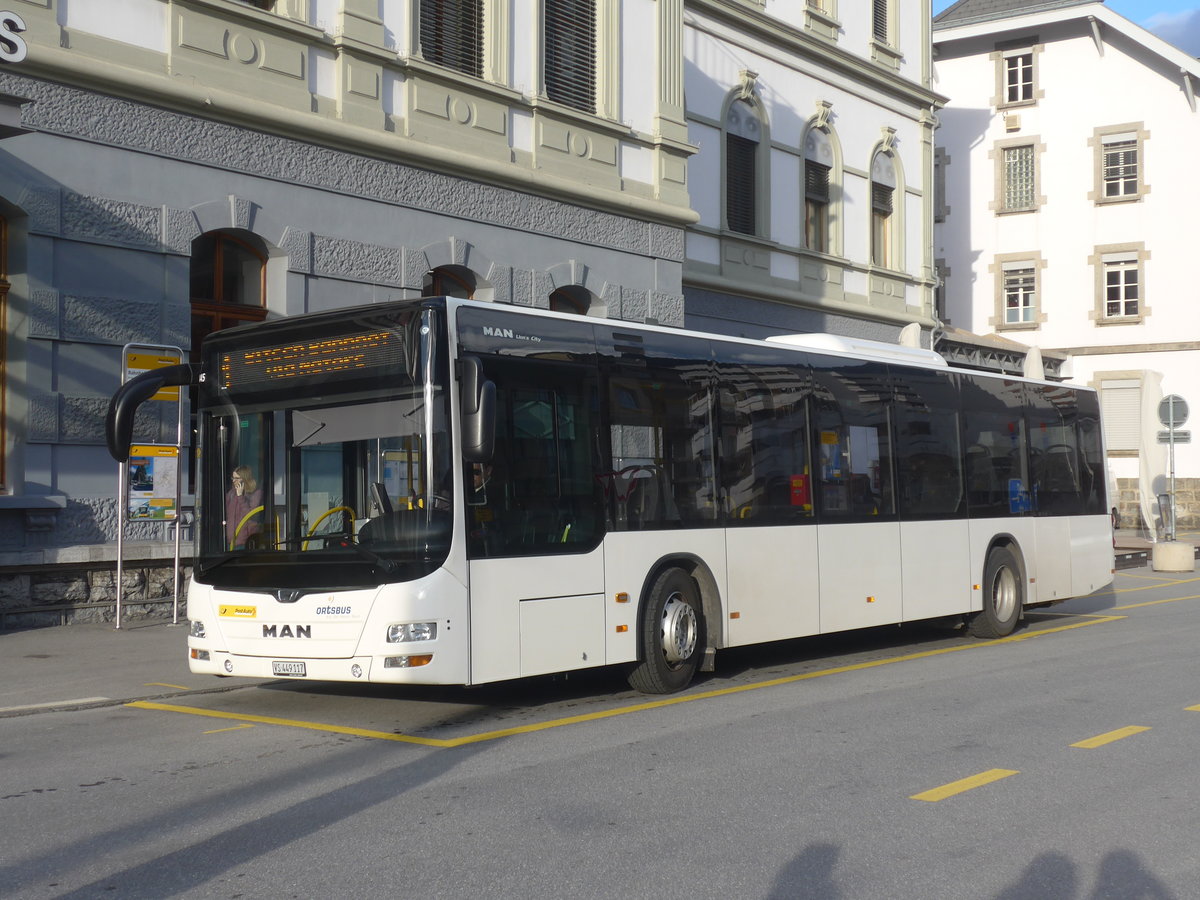 (215'181) - PostAuto Wallis - VS 449'117 - MAN am 20. Mrz 2020 beim Bahnhof Brig