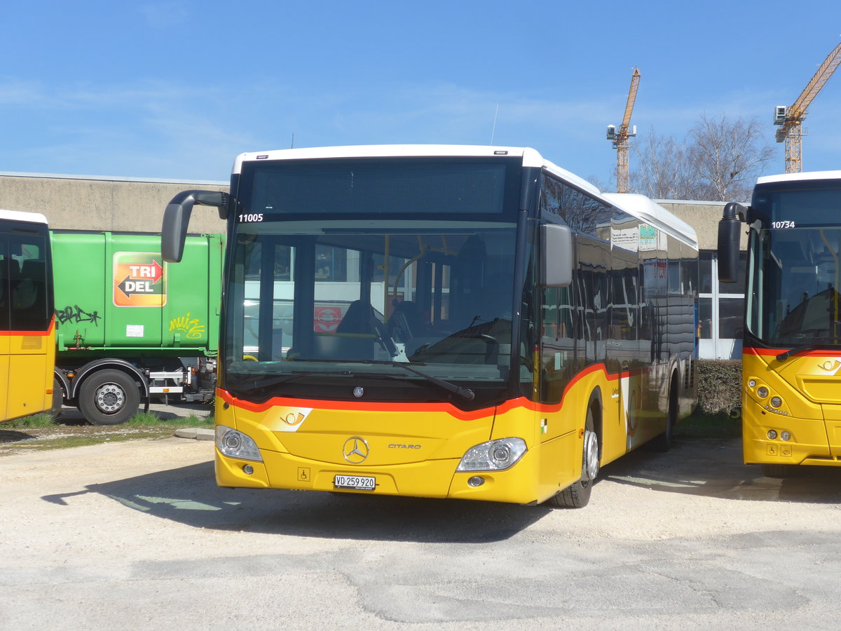 (215'217) - CarPostal Ouest - VD 259'920 - Mercedes am 15. Mrz 2020 in Yverdon, Garage