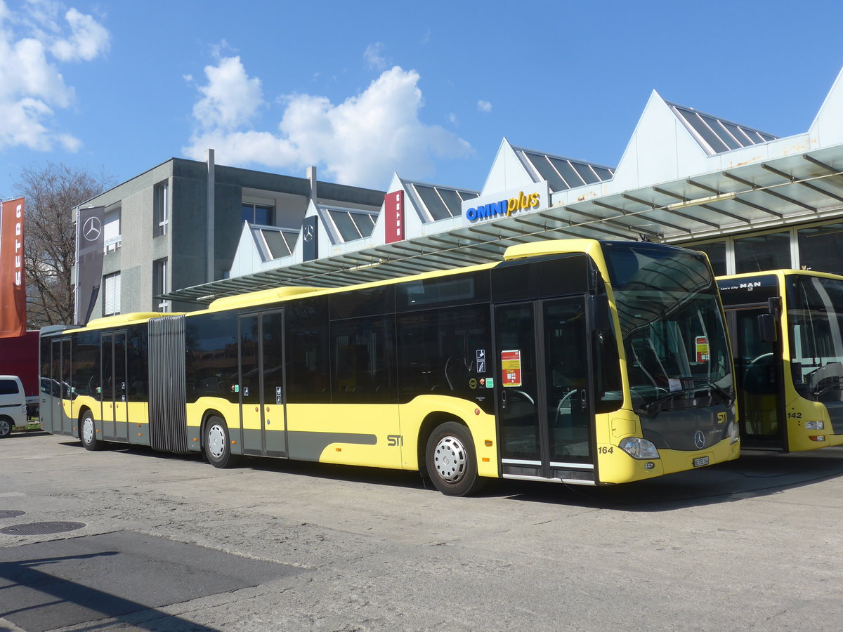 (216'019) - STI Thun - Nr. 164/BE 752'164 - Mercedes am 12. April 2020 in Thun, Garage