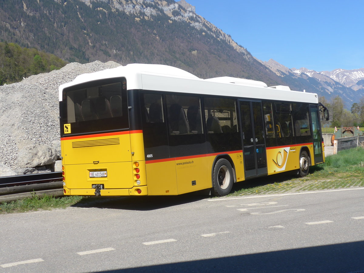 (216'072) - PostAuto Bern - BE 401'568 - Scania/Hess (ex AVG Meiringen Nr. 68; ex AVG Meiringen Nr. 59; ex Steiner, Messen) am 15. april 2020 in Interlaken, Garage 