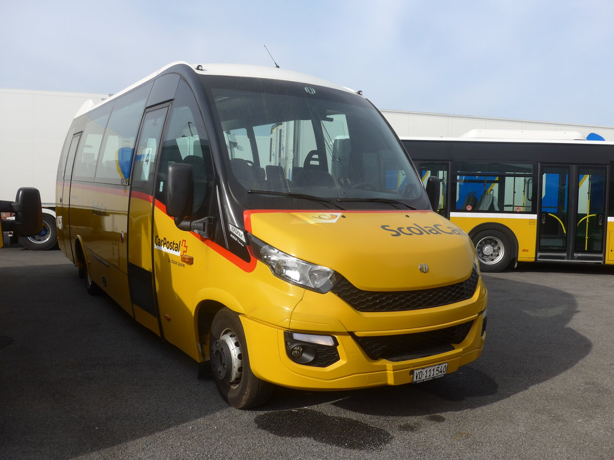 (216'244) - CarPostal Ouest - VD 111'540 - Iveco/UNVI am 19. April 2020 in Kerzers, Interbus