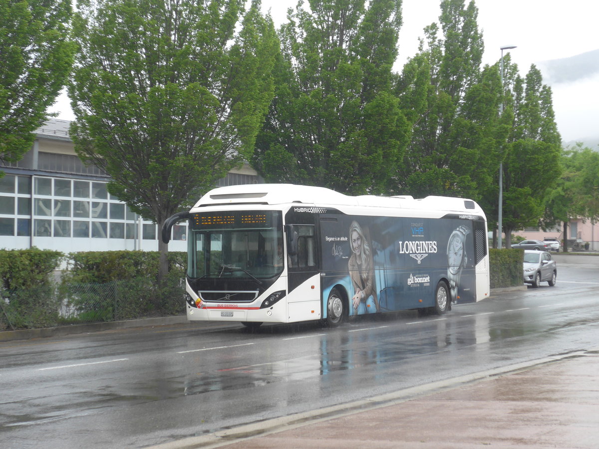 (216'668) - BS Sierre - VS 133'225 - Volvo am 2. Mai 2020 in Sierre, Garage TSAR